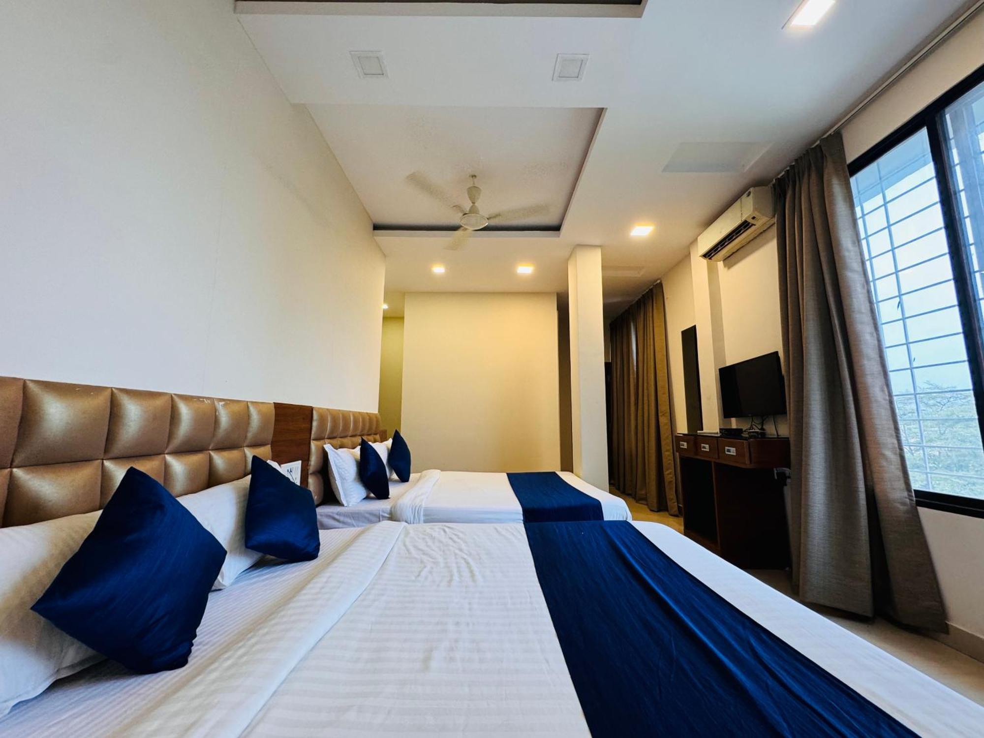 Hotel Suryodaya Ujjain Cameră foto