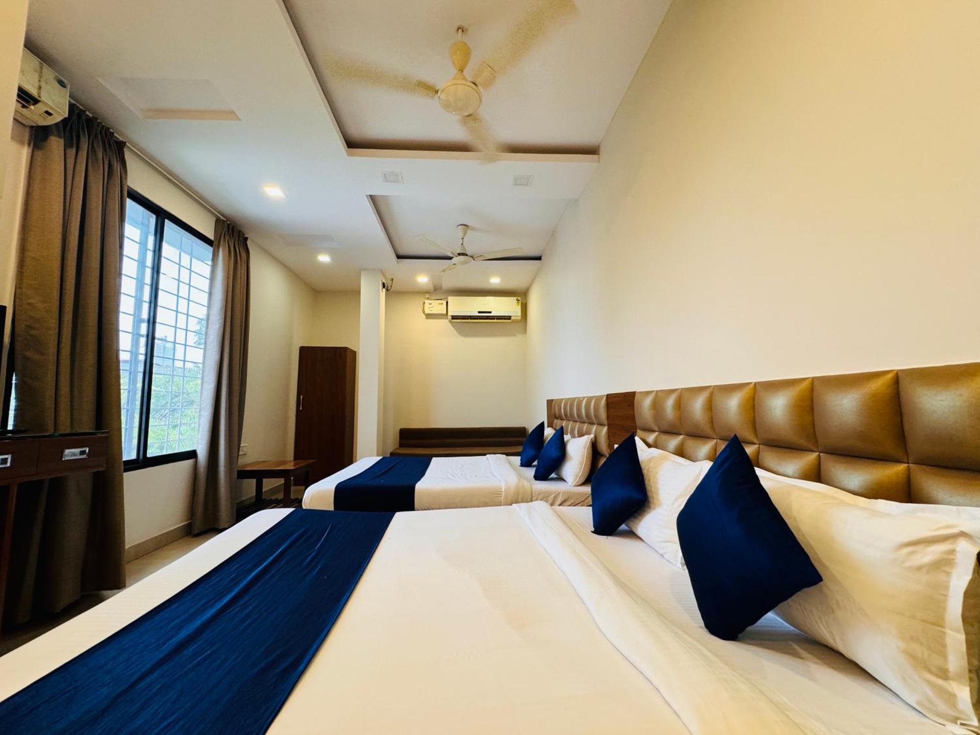 Hotel Suryodaya Ujjain Cameră foto