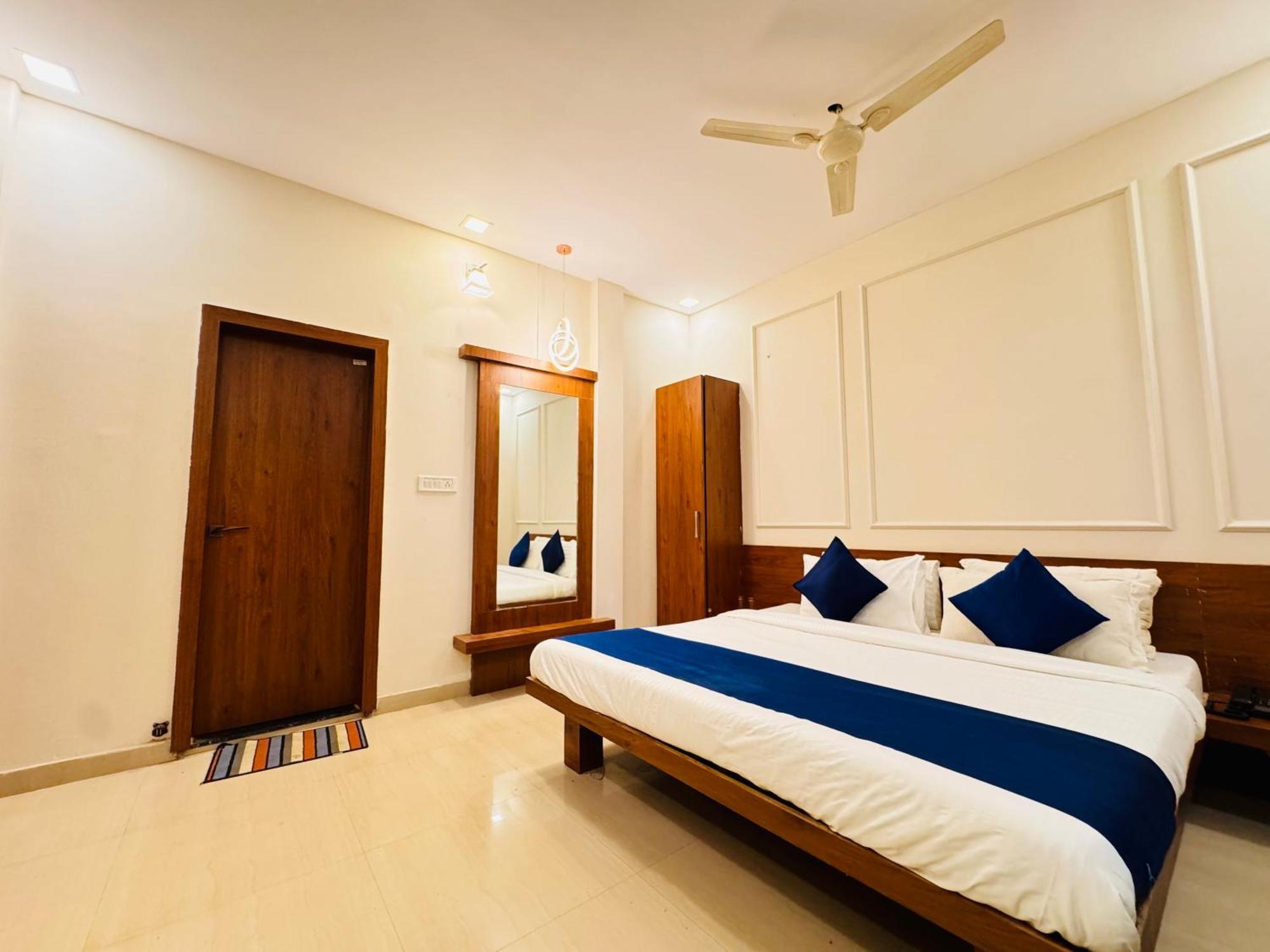 Hotel Suryodaya Ujjain Cameră foto