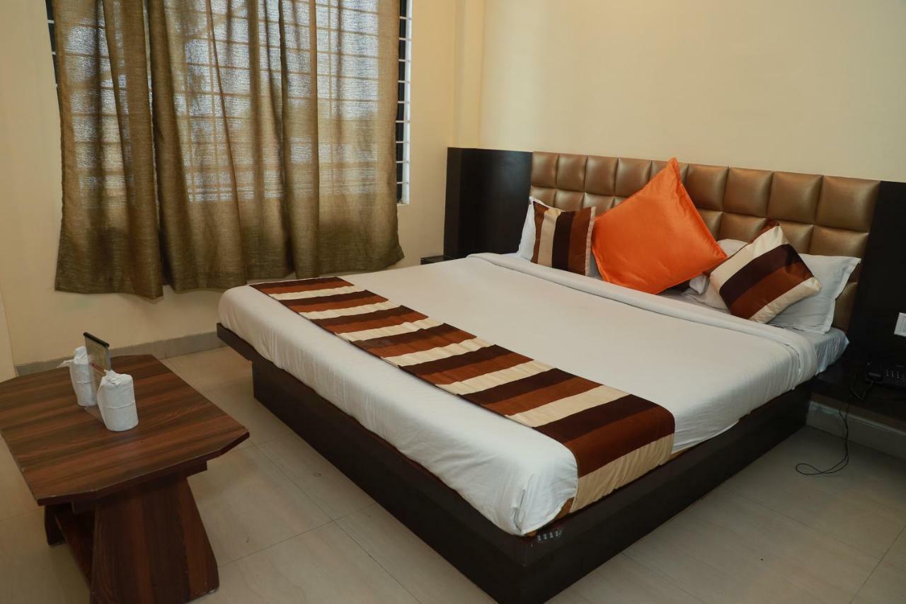 Hotel Suryodaya Ujjain Exterior foto