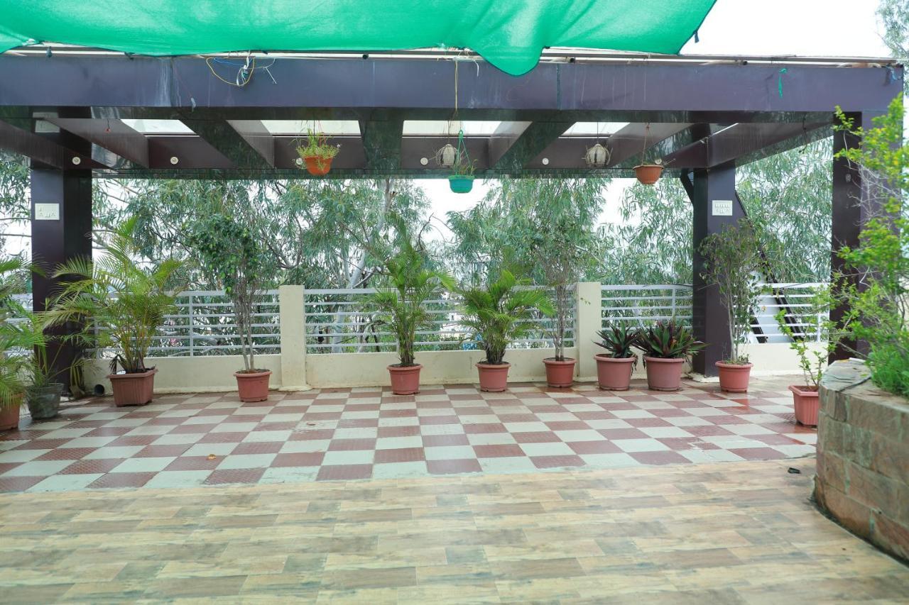 Hotel Suryodaya Ujjain Exterior foto